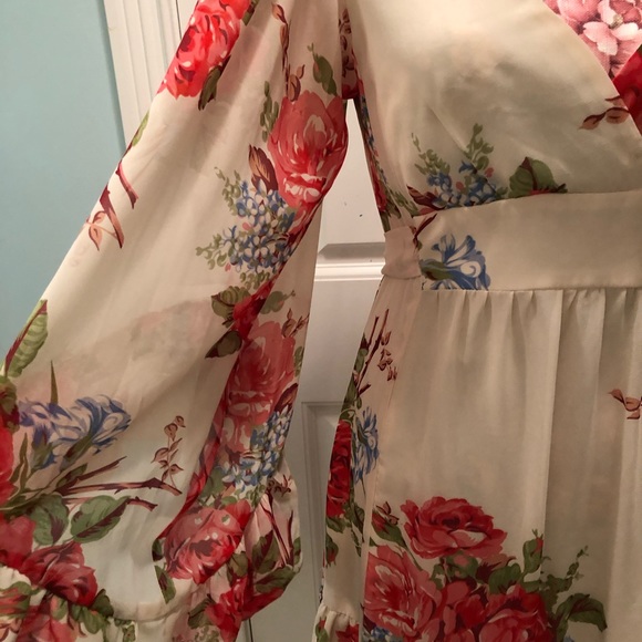 Betsey Johnson Boho Floral Bell Sleeve Dress sz 8 - Picture 8 of 9